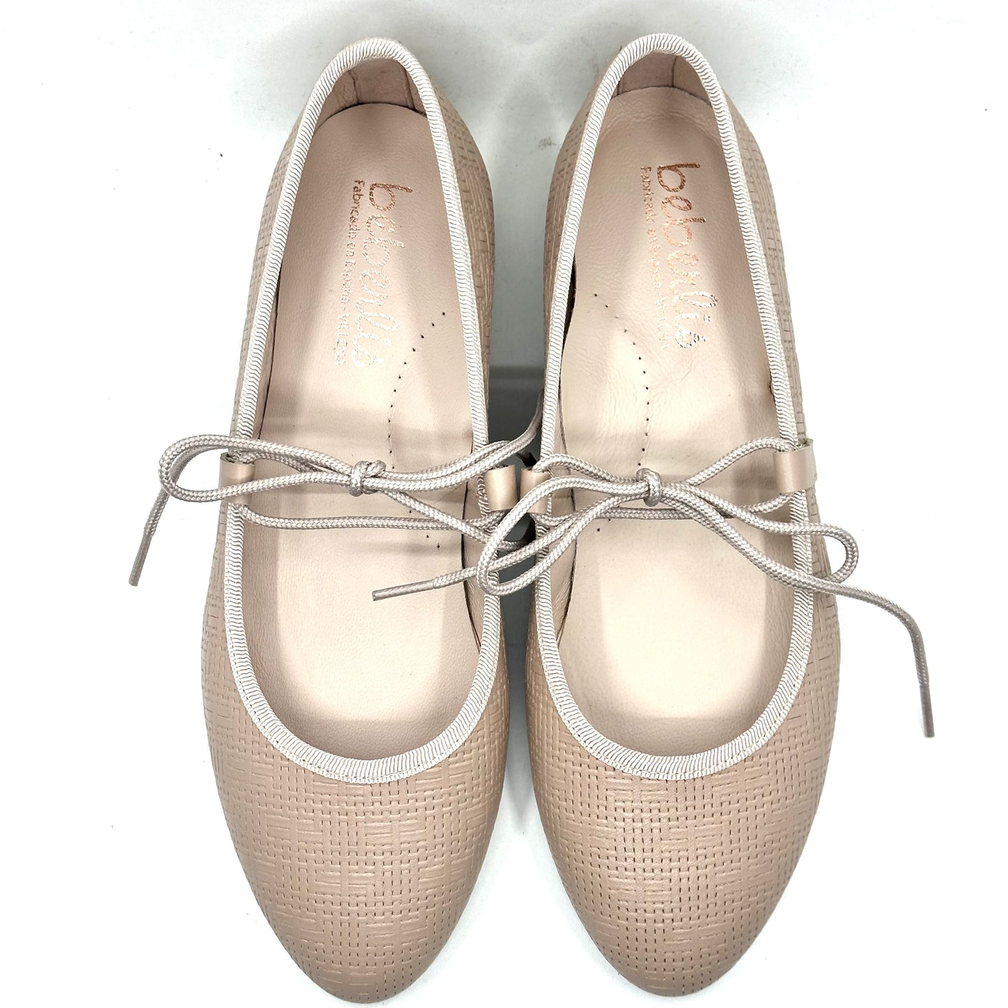 Beberlis Nude Pink Laced Flat
