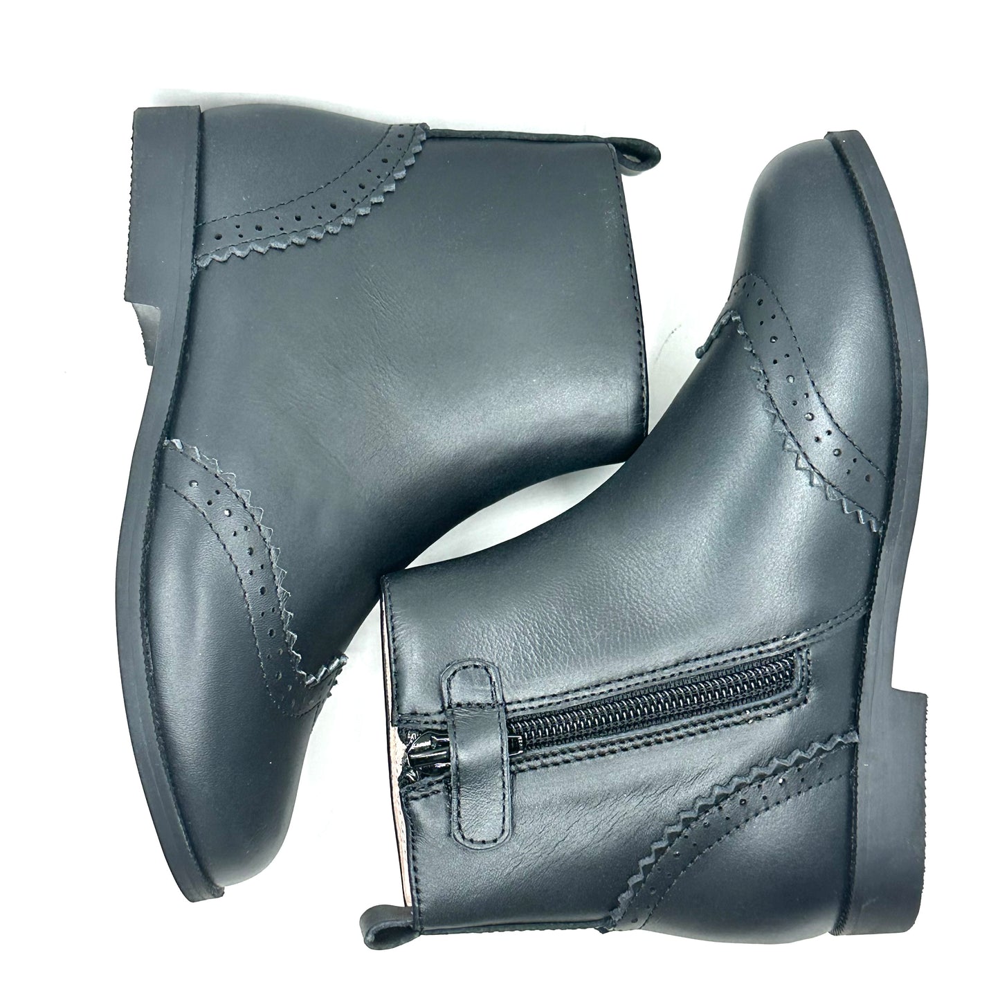 Perroquet Black Leather Wingtip Zipper Boot