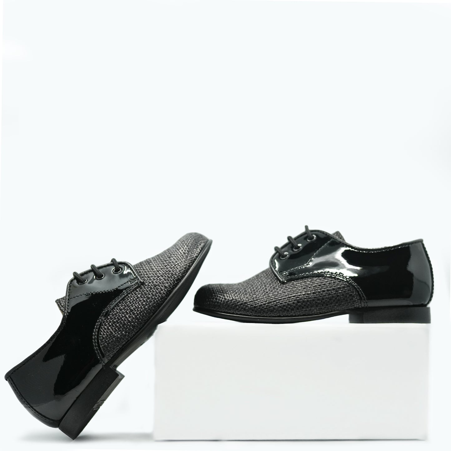 Beberlis Black Half Patent and Pebbled Laced Dress Shoe