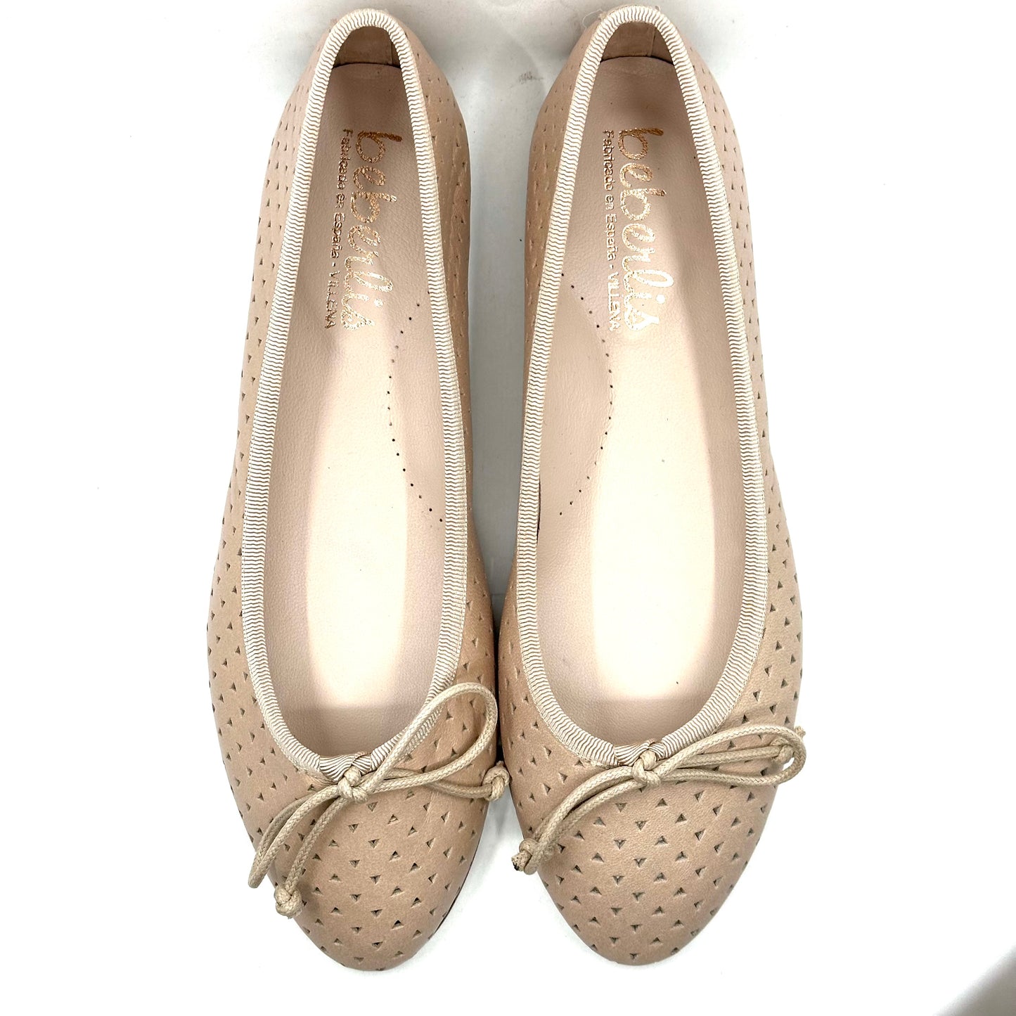 Beberlis Perforated Nude Flat