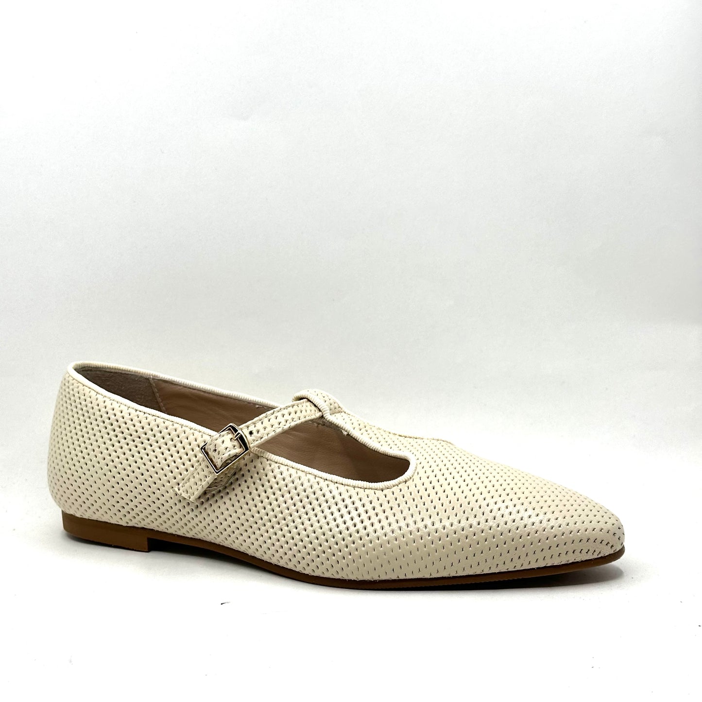 LMDI Beige Pointed T-Flat