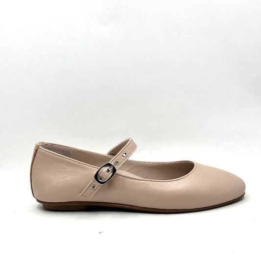 Beberlis Nude Pink Buckled Mary Jane
