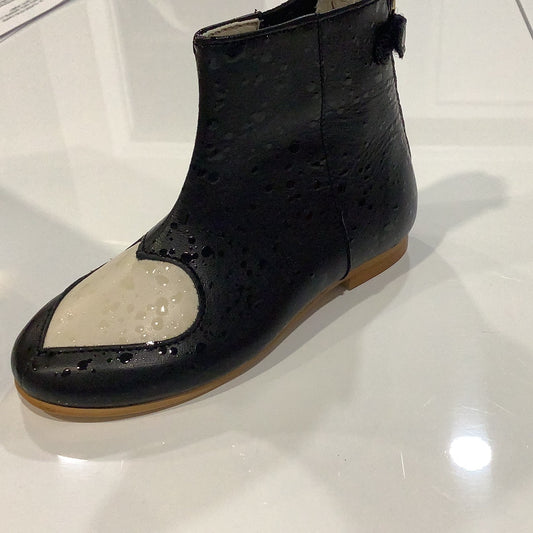 Sonatina Bootie With White Heart
